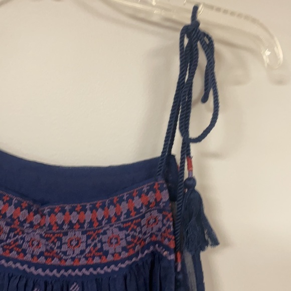 Free People, super cute navy tie-at-shoulders top, L NWT - Picture 5 of 11